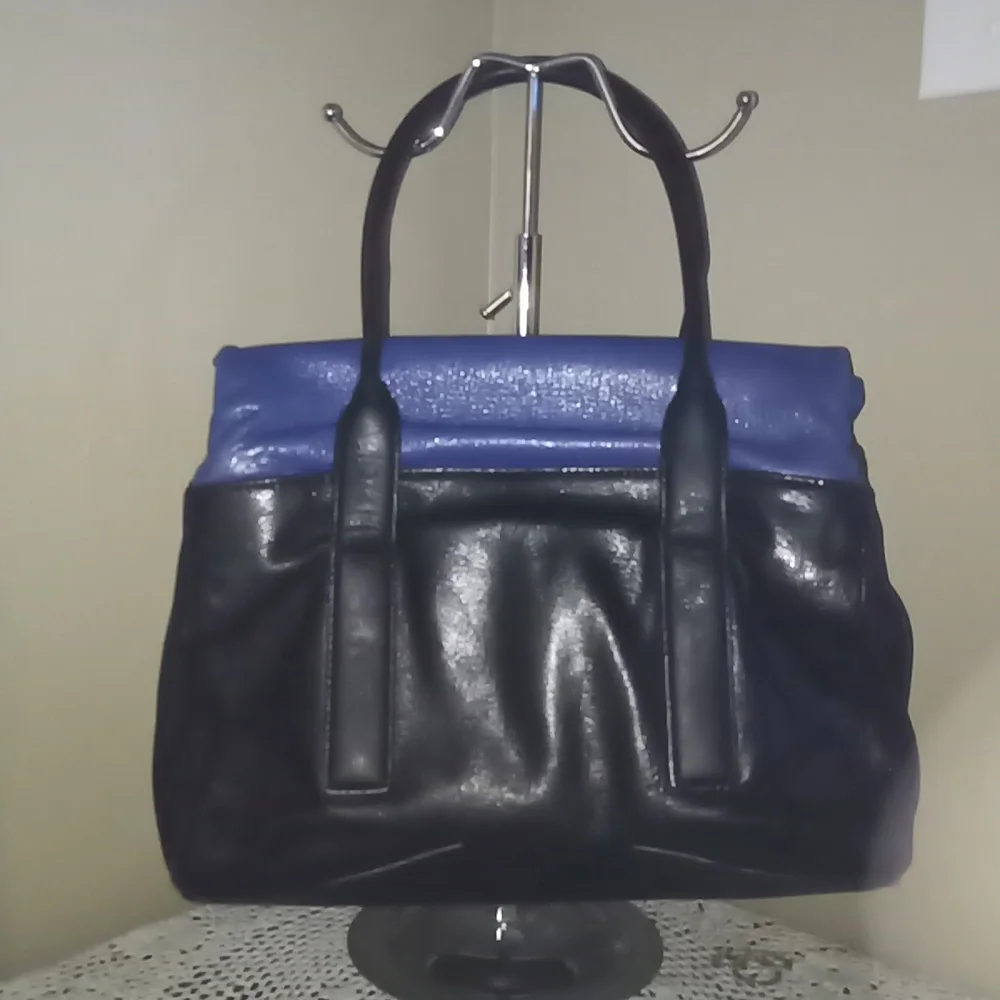 Michael Kors Tippi Large Satchel Bag Purse Handbag in Black & Sapphire